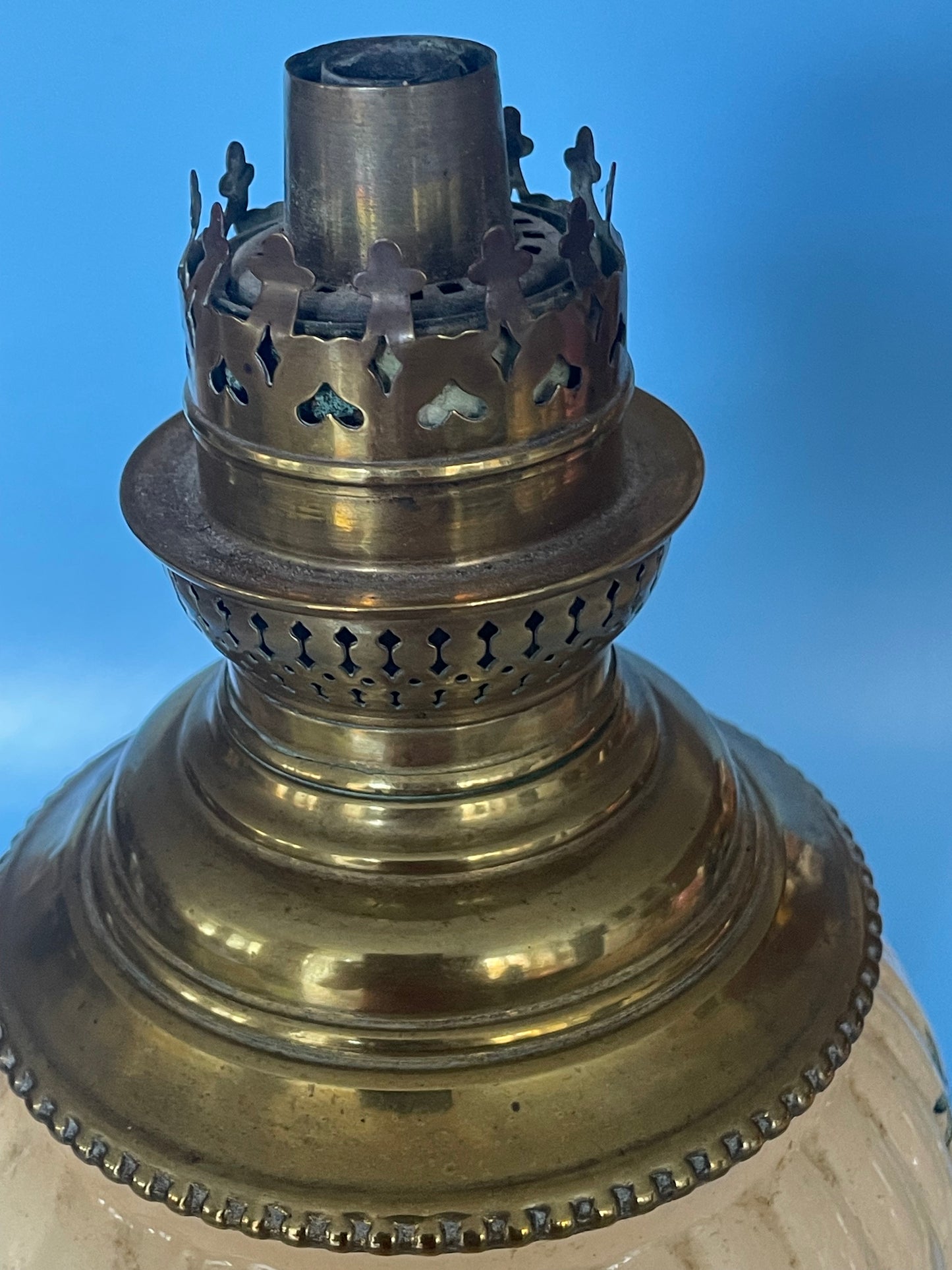 Grande et ancienne lampe à pétrole 31 cm