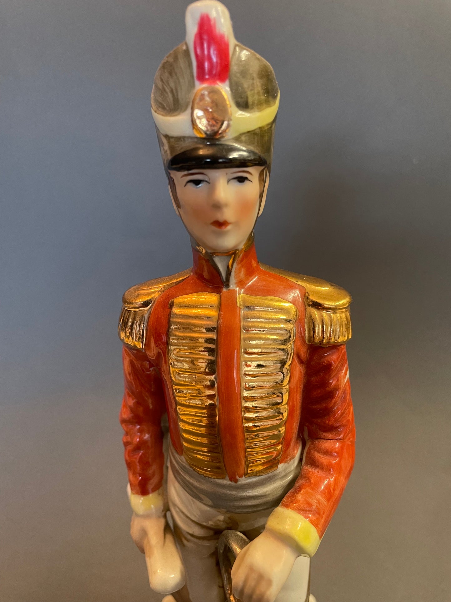 Porcelaine Officier des Hussards de l'armée Napoléonienne 23 cm