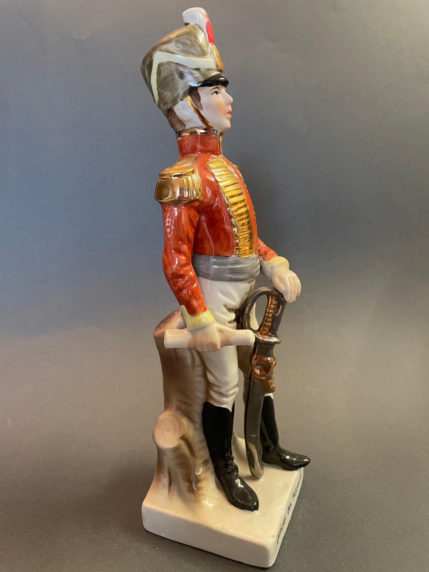 Porcelaine Officier des Hussards de l'armée Napoléonienne 23 cm